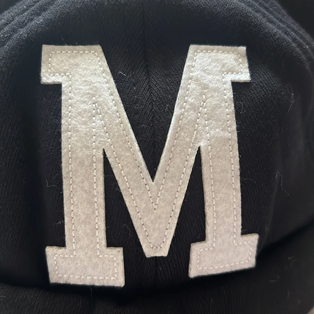 TOKYO DISNEY DISNEYLAND PARK Mickey Ears Beanie Hat RARE Black NWT - Picture 4 of 6